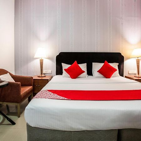 Oyo 104 Pegasus Hotel Singapore Exterior photo