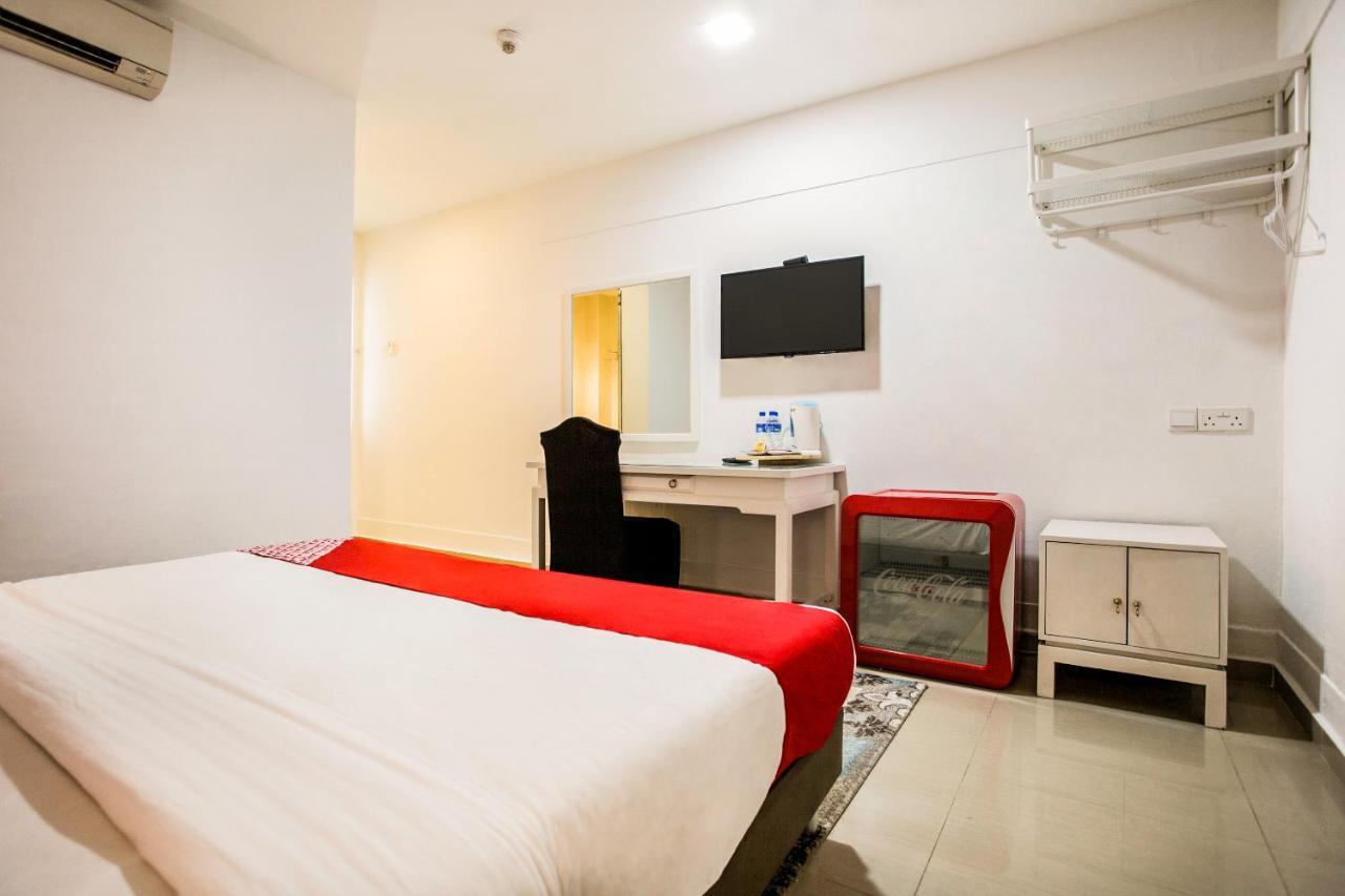 Oyo 104 Pegasus Hotel Singapore Exterior photo
