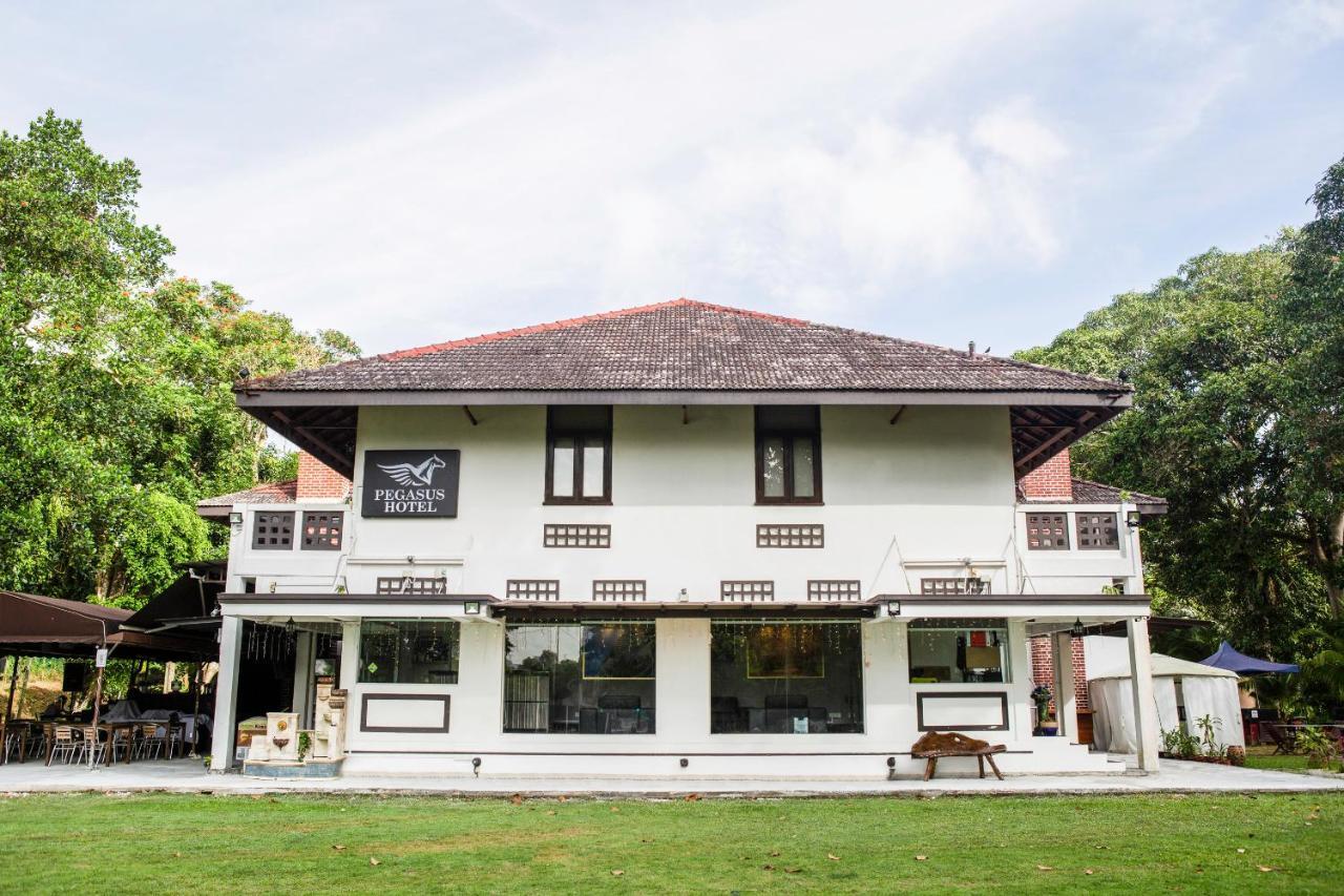 Oyo 104 Pegasus Hotel Singapore Exterior photo